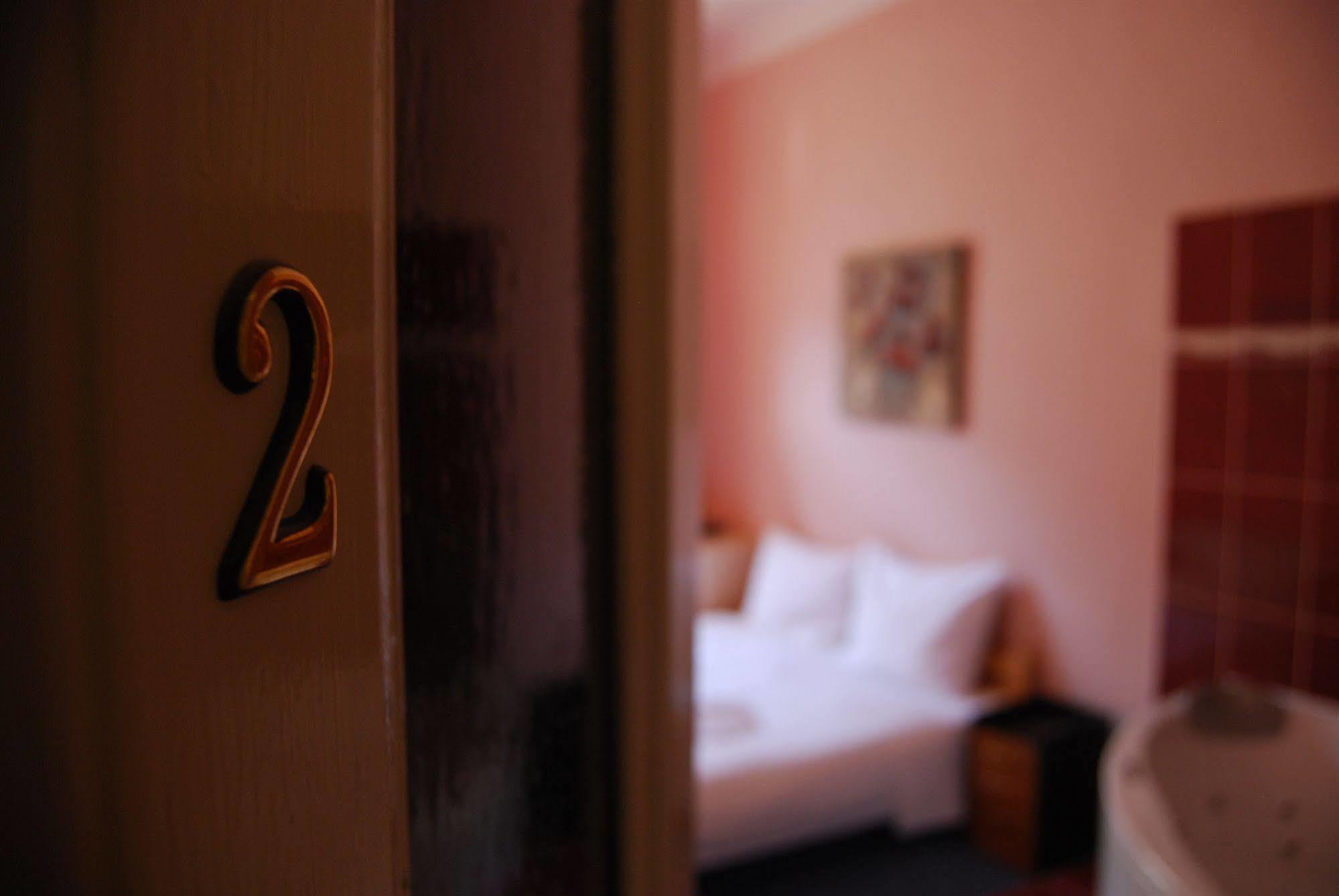 Club Hotel Praha Екстер'єр фото
