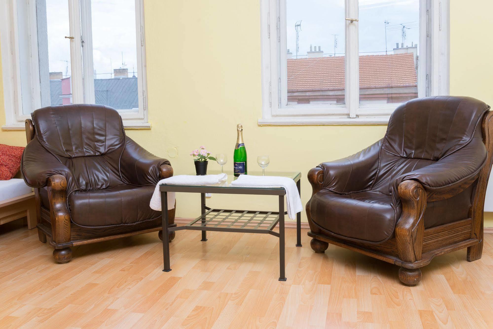 Club Hotel Praha Екстер'єр фото